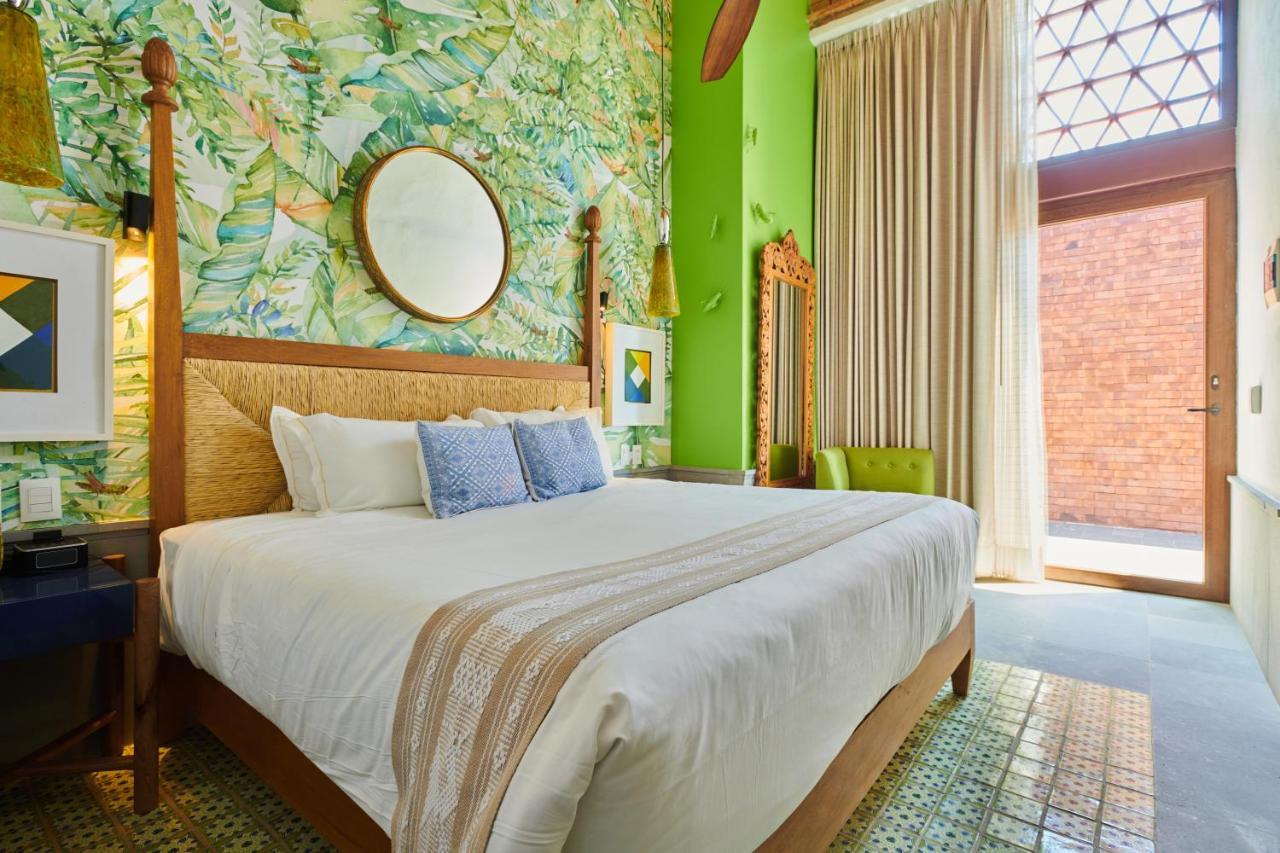 Hotel Luxury Patio Azul (Adults Only) Puerto Vallarta Kültér fotó A bedroom at the hotel