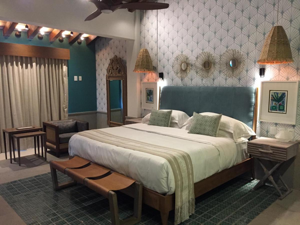 Hotel Luxury Patio Azul (Adults Only) Puerto Vallarta Kültér fotó A bedroom at the hotel