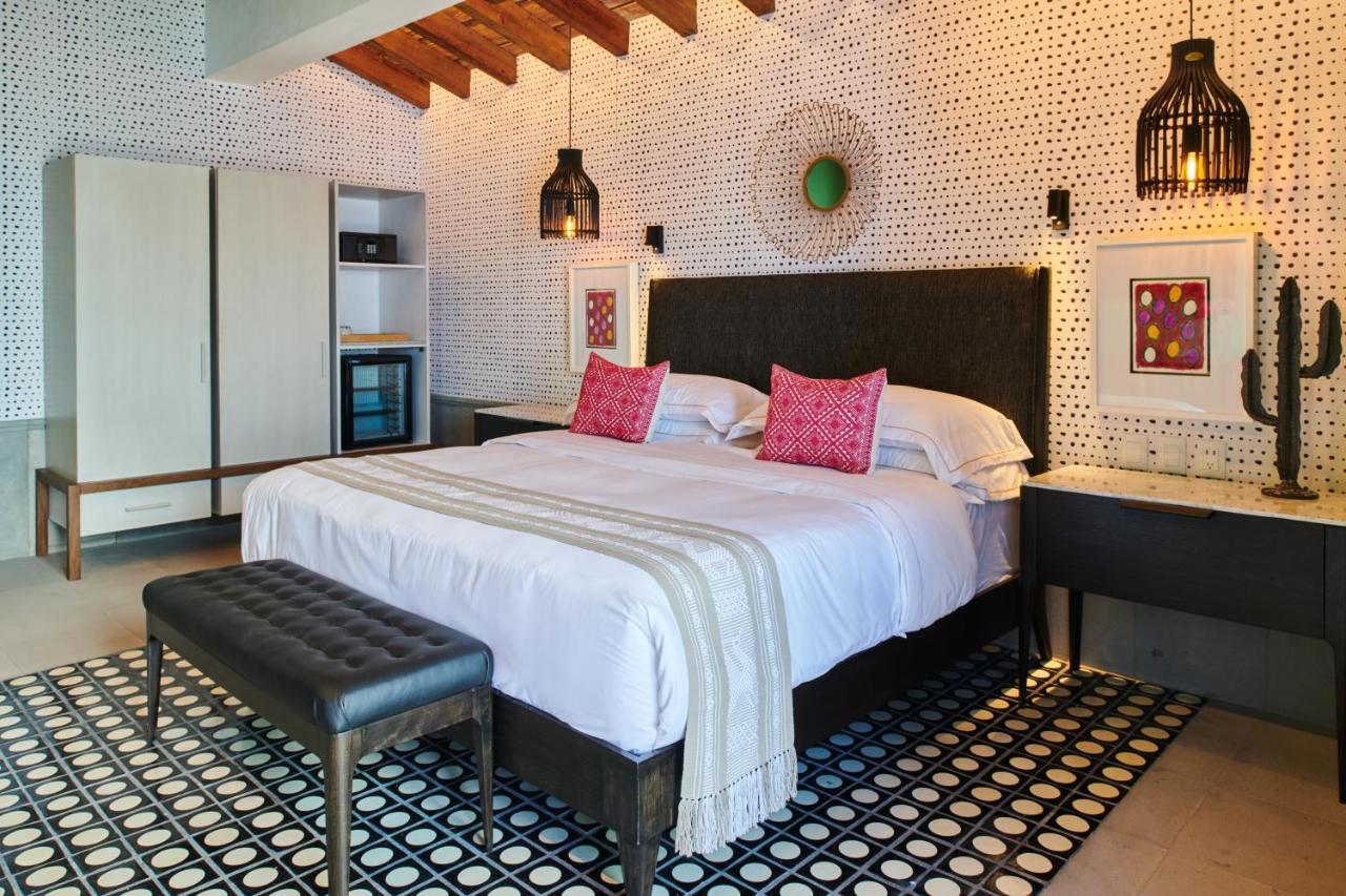 Hotel Luxury Patio Azul (Adults Only) Puerto Vallarta Kültér fotó A bedroom at the hotel