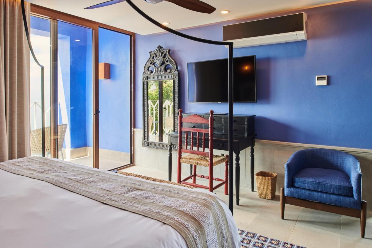 Hotel Luxury Patio Azul (Adults Only) Puerto Vallarta Kültér fotó A room at the hotel